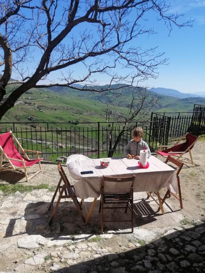 Romantico Chalet in pietra da mille e una notte Petralia Soprana Esterno foto
